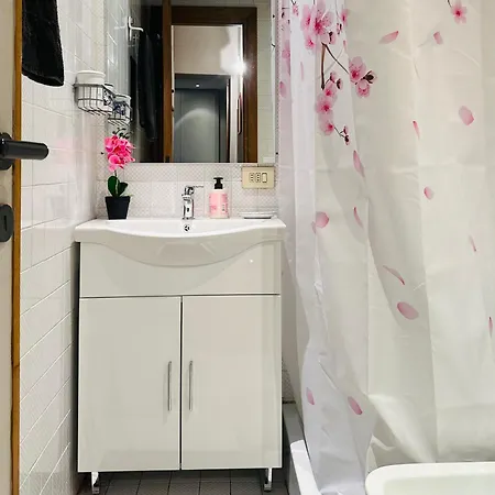 3 Minuti A Piedi Metro B Per Centro E Fl1 Fiumicino - La Casa Di Bubi Appartement Rome